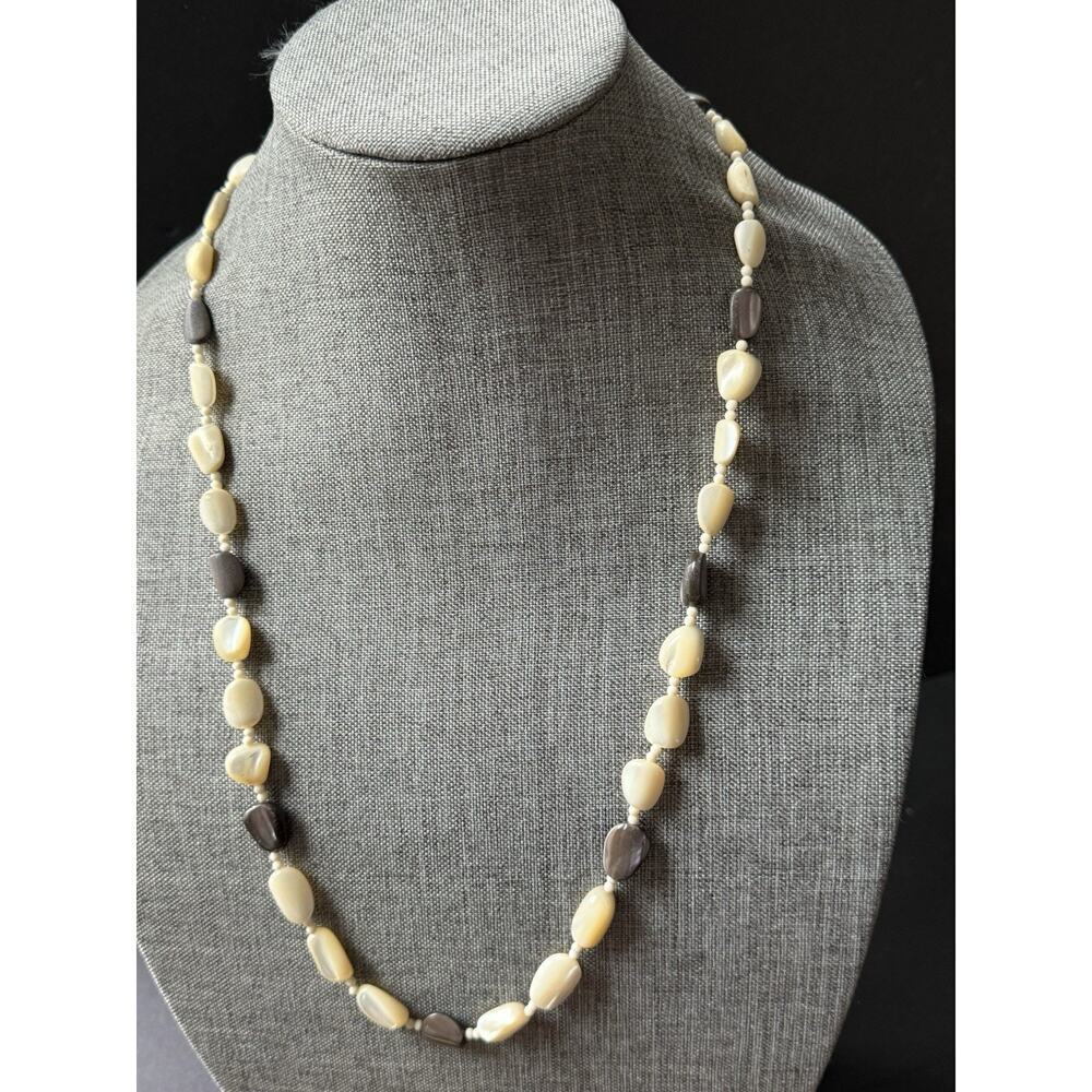 Vintage Mother Of Pearl Single Strand Necklace Cocktail Statement Chunky Beachy